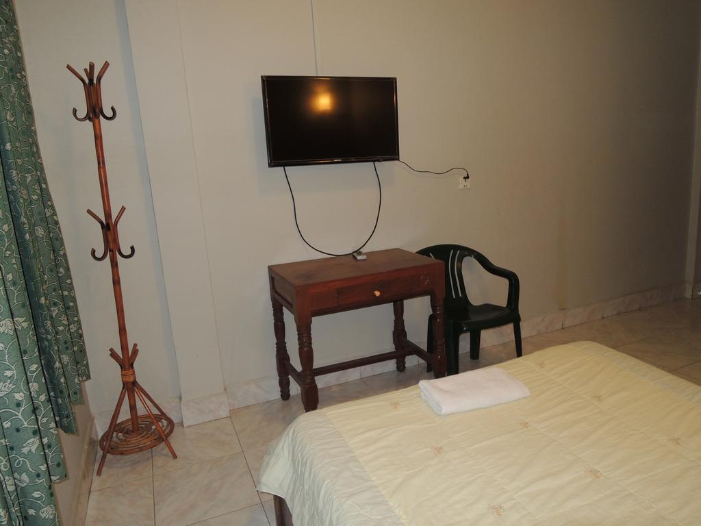 The Grey Guesthouse Phnom Penh Room photo